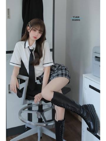 性感美女学生妹制服诱惑撩人写真