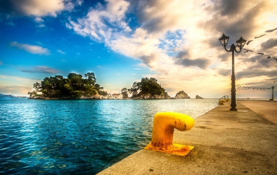 创意合成户外河边码头自然景观