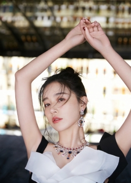 阚清子时尚利落写真