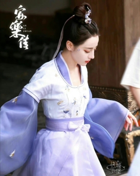 迪丽热巴《安乐传》写真图片