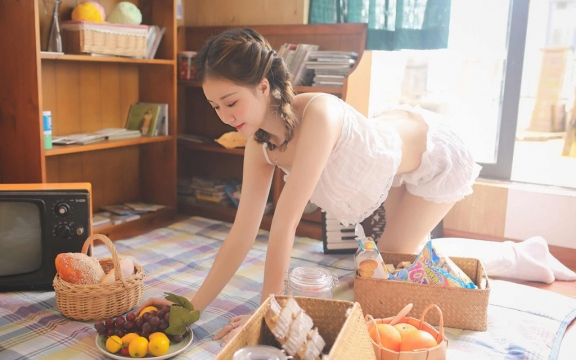 翘臀美少女性感小姐姐私房写真