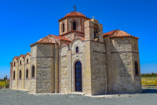 阳光蓝色天空古典历史房屋建筑