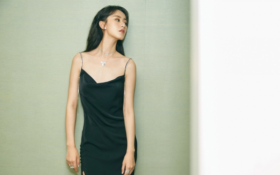 袁冰妍性感妩媚高清桌面壁纸