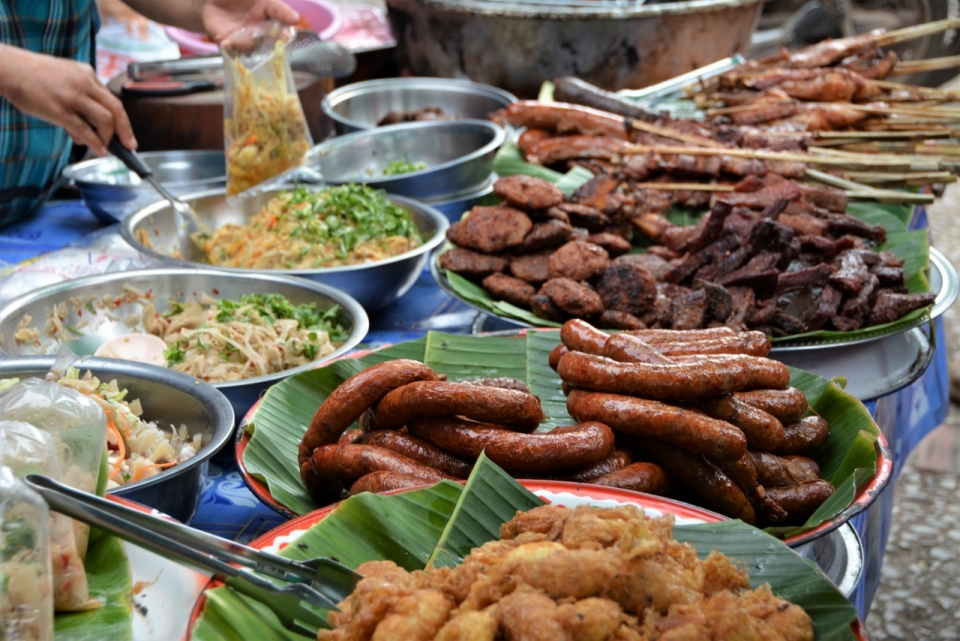 泰国街边集市摊位美食摆拍