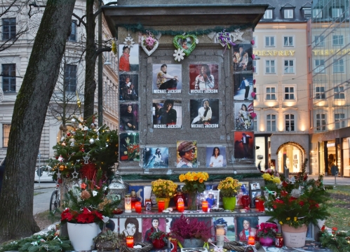 迈克尔杰克逊人物照片纪念墙拍摄