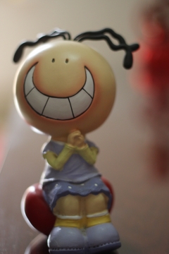 虚化背景室内趣味造型手办