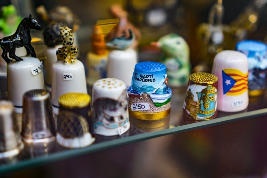 建筑室内桌面彩色艺术文艺纪念品装饰