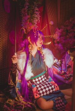 妖艳花魁和服私房诱惑美图