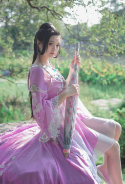 美女摄影_长腿美女紫色古装性感写真