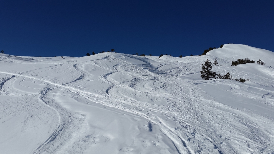 野外滑雪场自然风光优美风景秀丽高清桌面壁纸