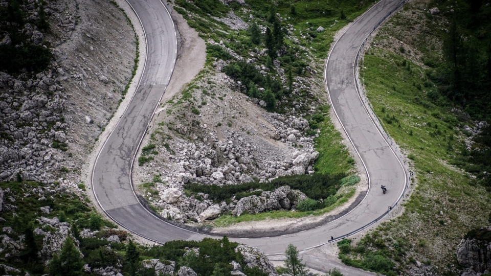 盘山公路风景秀丽风光美丽高清桌面壁纸