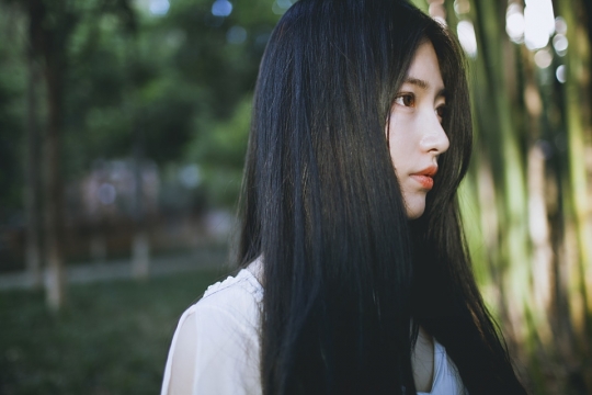 户外小清新甜美美女高清写真