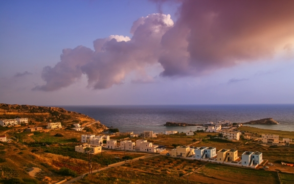 傍晚阳光天空城市街道全景