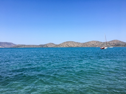 蔚蓝天空热带气候海面自然风光美景