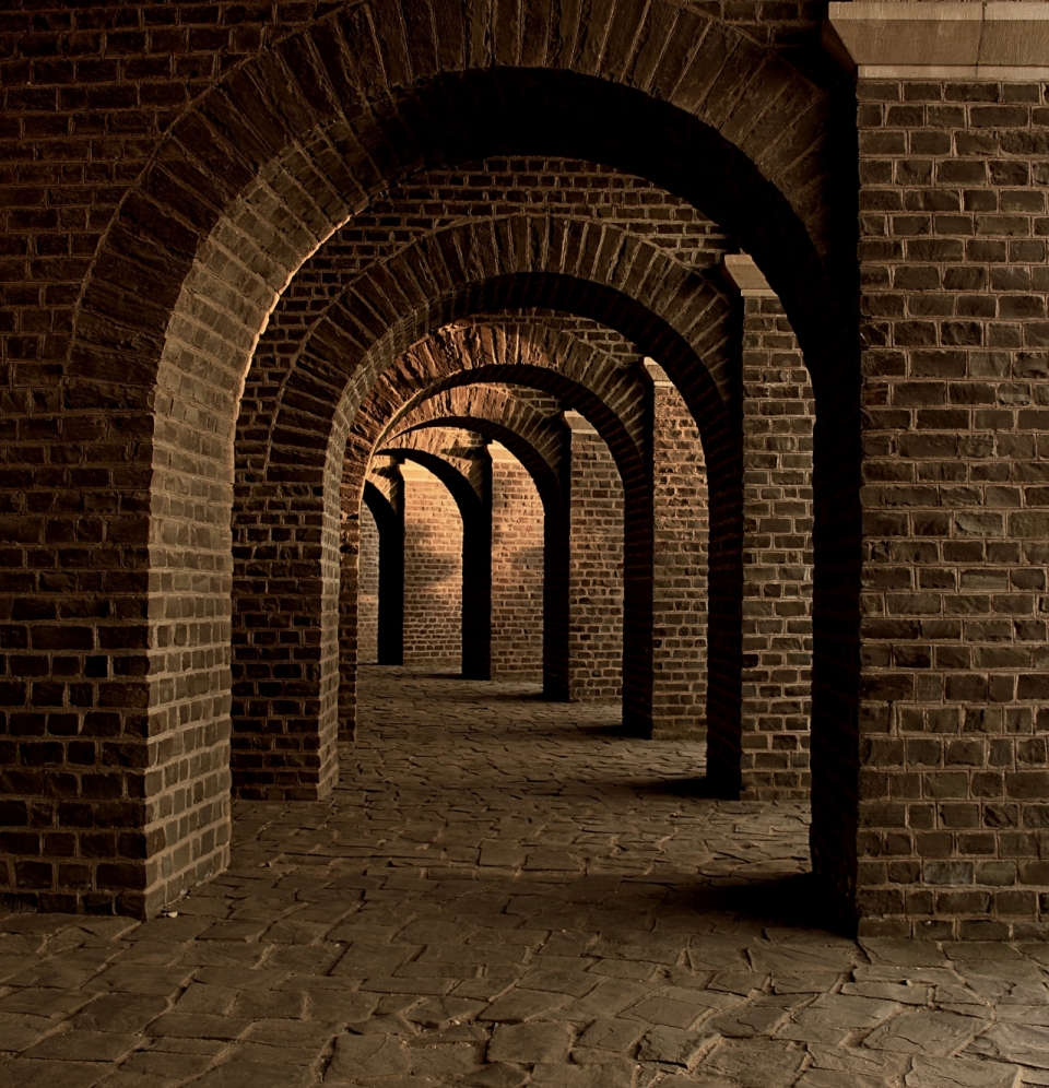 中国古代建筑隧道高清摄影