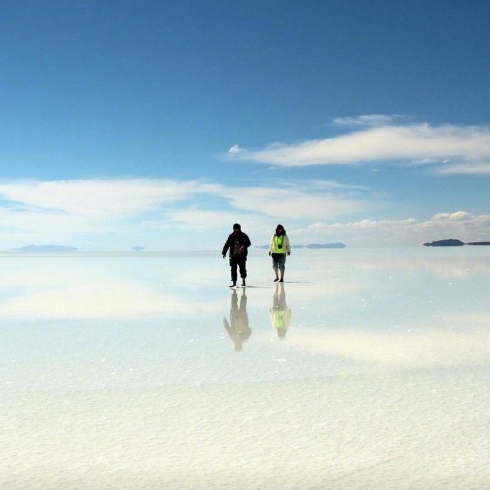玻利维亚的乌尤尼盐湖·美丽的天空之镜