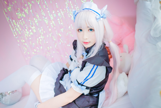 萝莉女仆制服高清特写美图