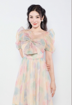 性感美女明星黄奕妩媚优雅个性写真