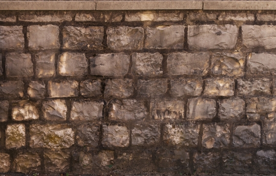 砖墙斑驳老旧旅行记录