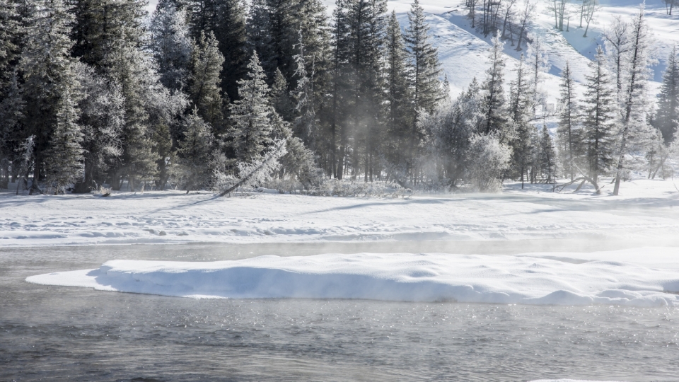 新疆禾木冬季雪景自然风光优美风景高清桌面壁纸