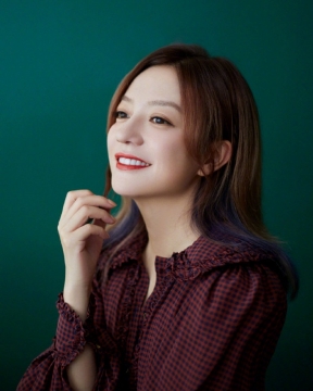 性感美女明星赵薇妩媚优雅个性写真