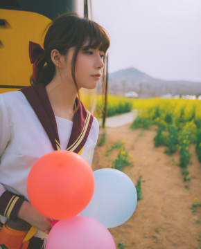 高挑制服清纯美女户外写真