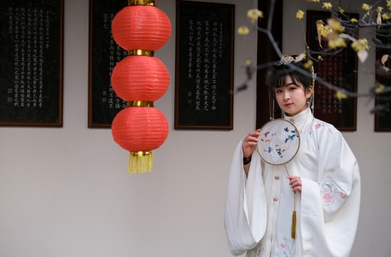 古风持扇汉服侍女拍摄素材