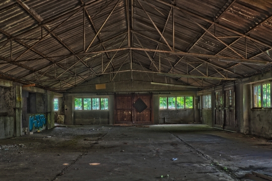 农场空地破旧无人荒村