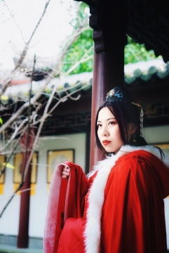 古装斗篷汉服美女摄影