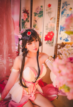 美女摄影_古风美女巨乳美腿高清特写