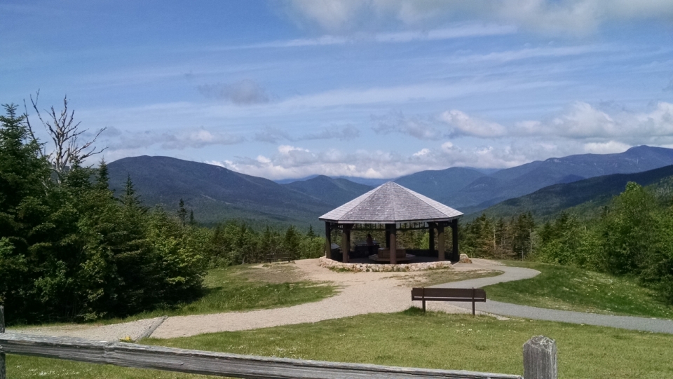 英格兰汉普郡山峰树林亭子