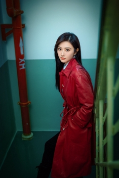 景甜红色皮衣时尚写真手机壁纸