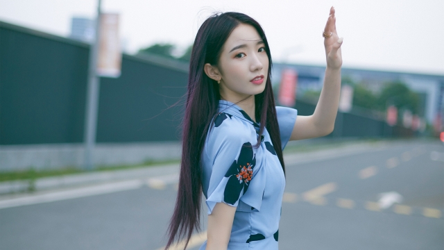 性感美女明星孟美岐高清桌面壁纸