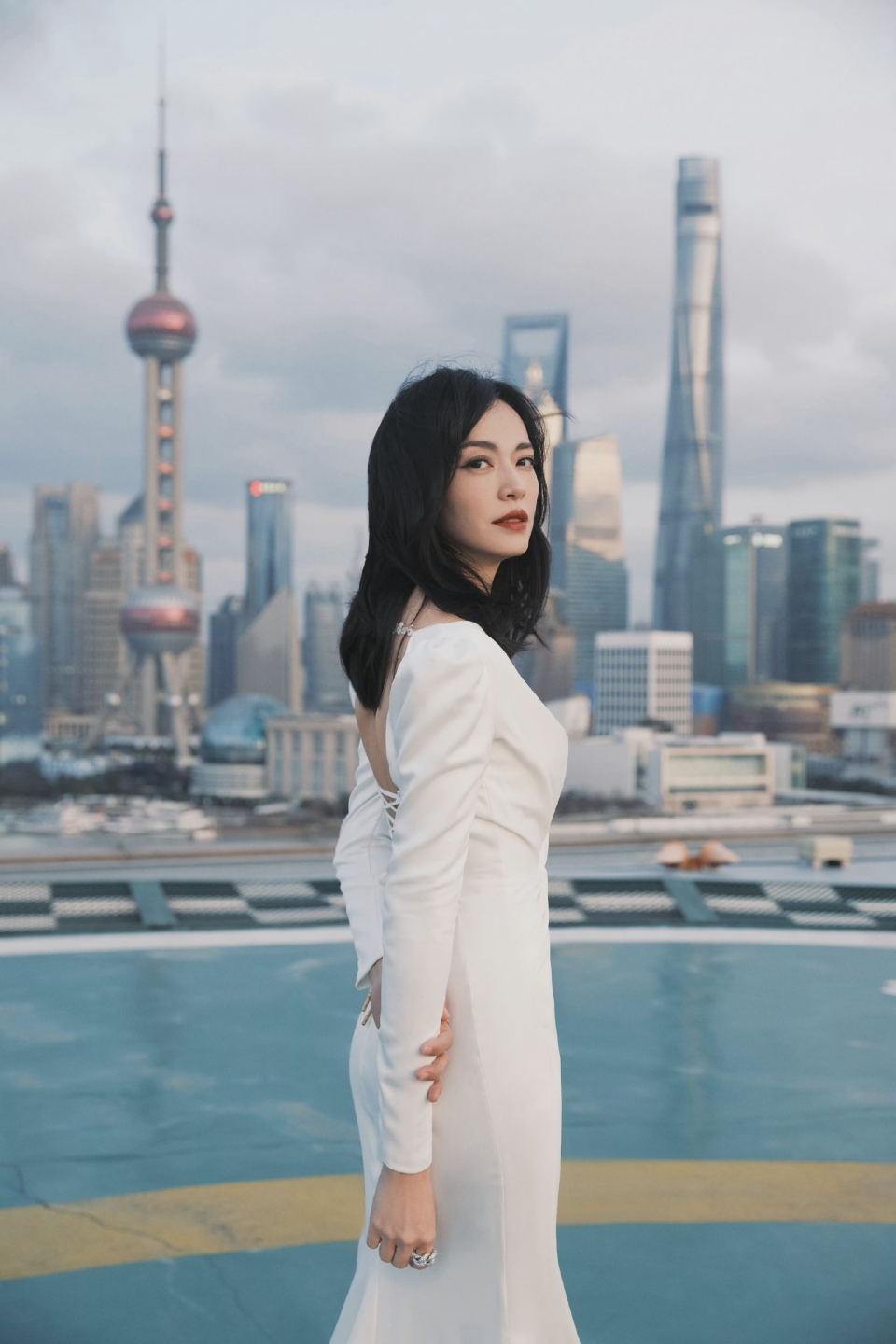 性感美女明星姚晨时尚个性写真