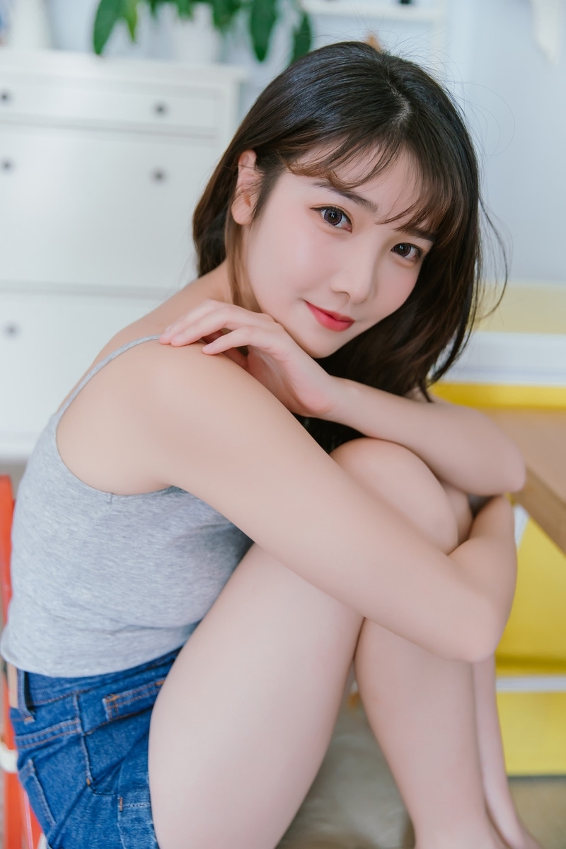 性感美女大胆艺术妩媚写真