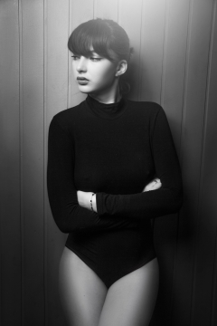 欧美超模黑白打底色超酷写真照