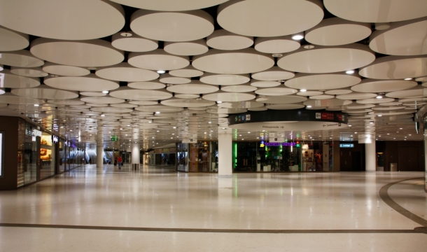 超级市场奇特装潢内饰街拍