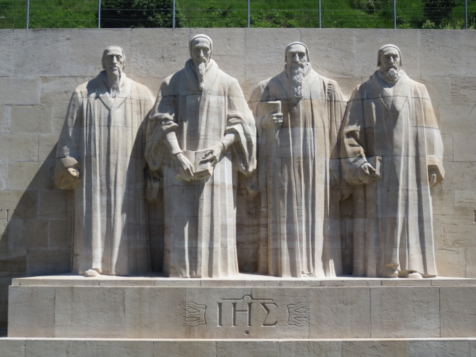 日内瓦城堡公园里宗教改革国际纪念碑摄影