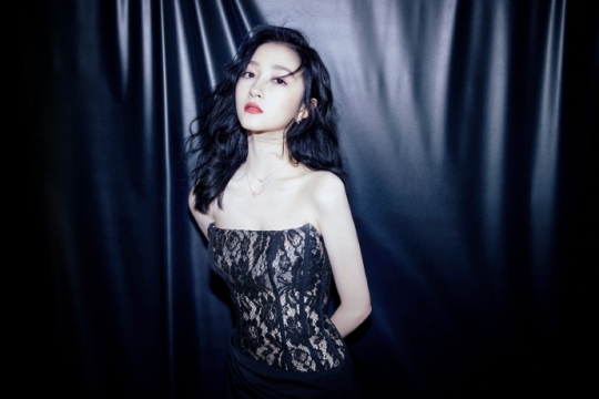 美女明星关晓彤妩媚诱惑性感写真