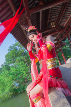 美女摄影_红衣古风美女凉亭高清写真