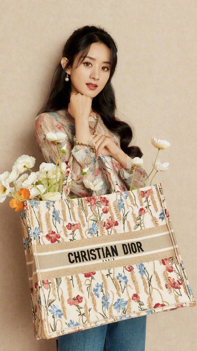 性感美女明星赵丽颖妩媚优雅诱惑写真