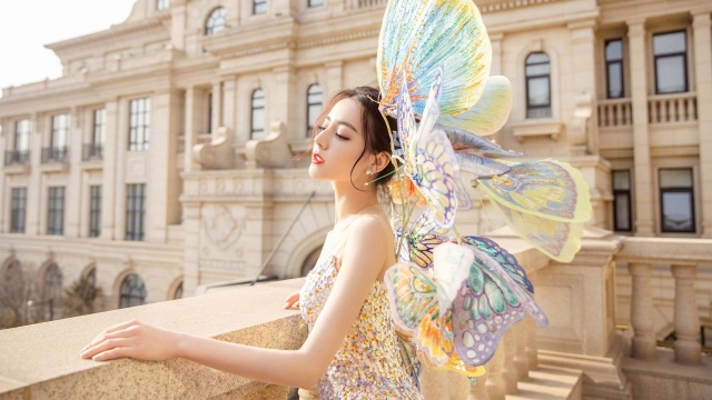 迪丽热巴蝴蝶仙子高清桌面壁纸