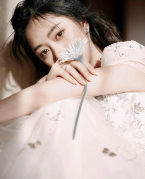 谭松韵唯美诗意写真图片