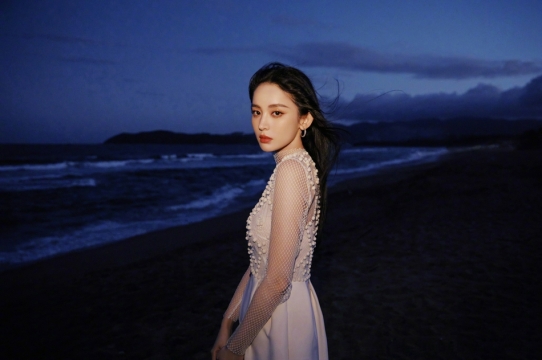 娜扎性感撩人诱惑妩媚写真