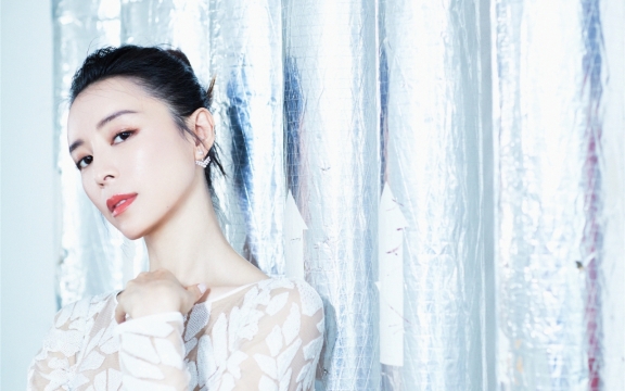 性感美女张静初妩媚优雅个性写真