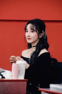 美女明星陈小纭优雅性感写真图片