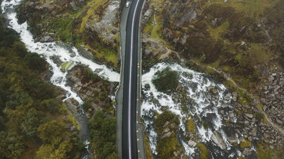 道路自然风光优美风景高清桌面壁纸