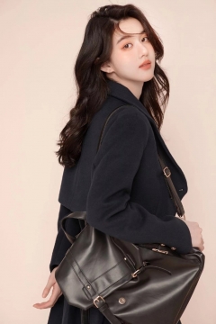 李凯馨清纯制服写真