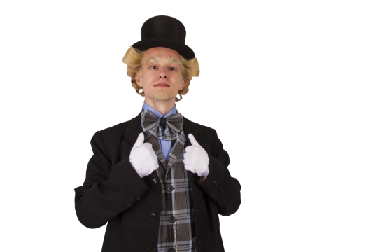 戴礼帽男子穿西服工作照