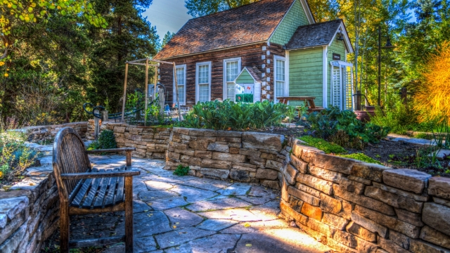 户外的休息长椅唯美风景高清桌面壁纸